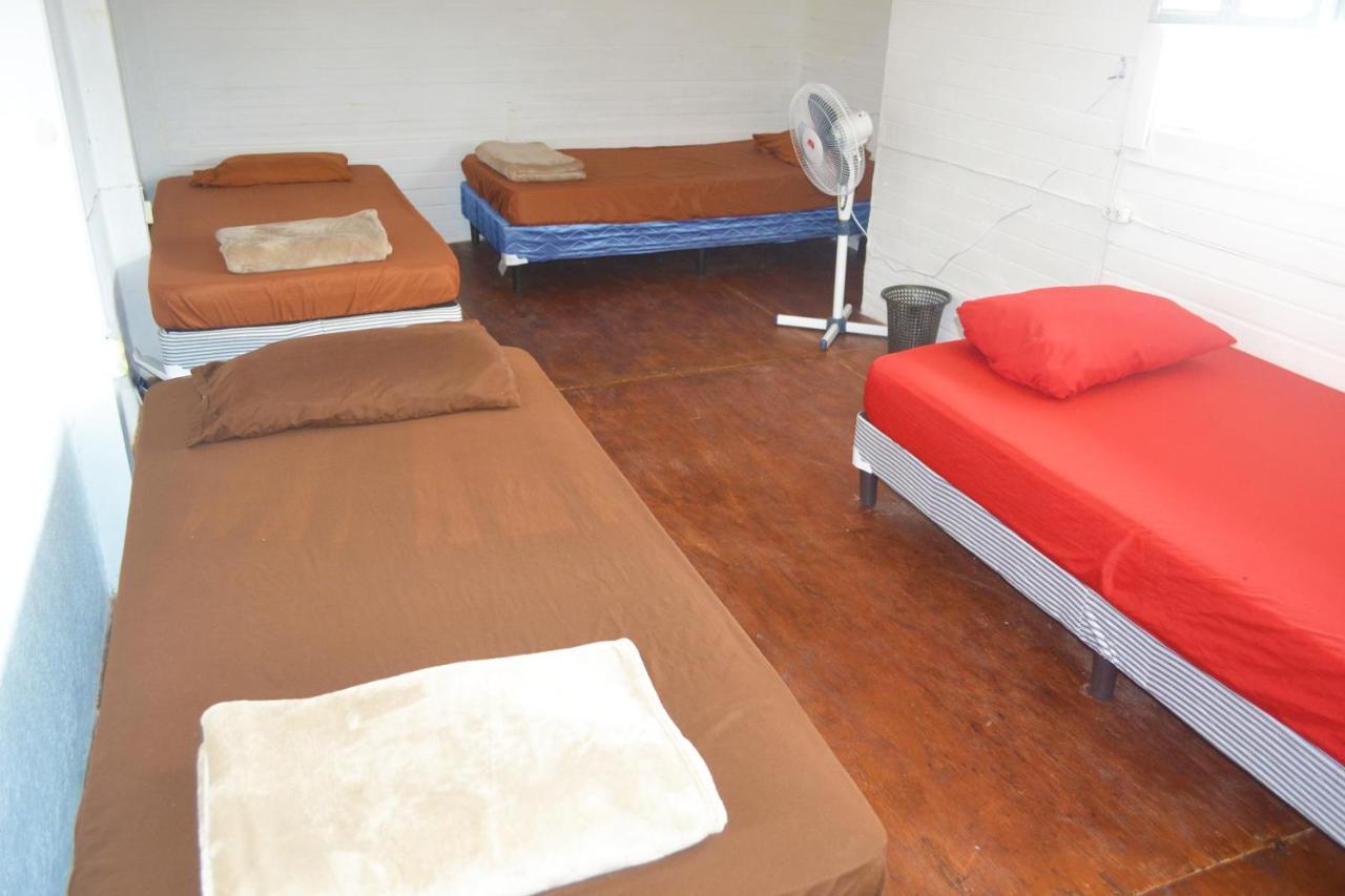 4 Grados Hostel Guatemala City Bagian luar foto