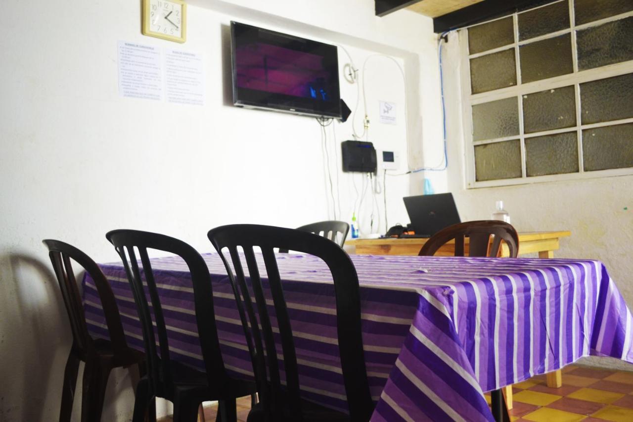 4 Grados Hostel Guatemala City Bagian luar foto
